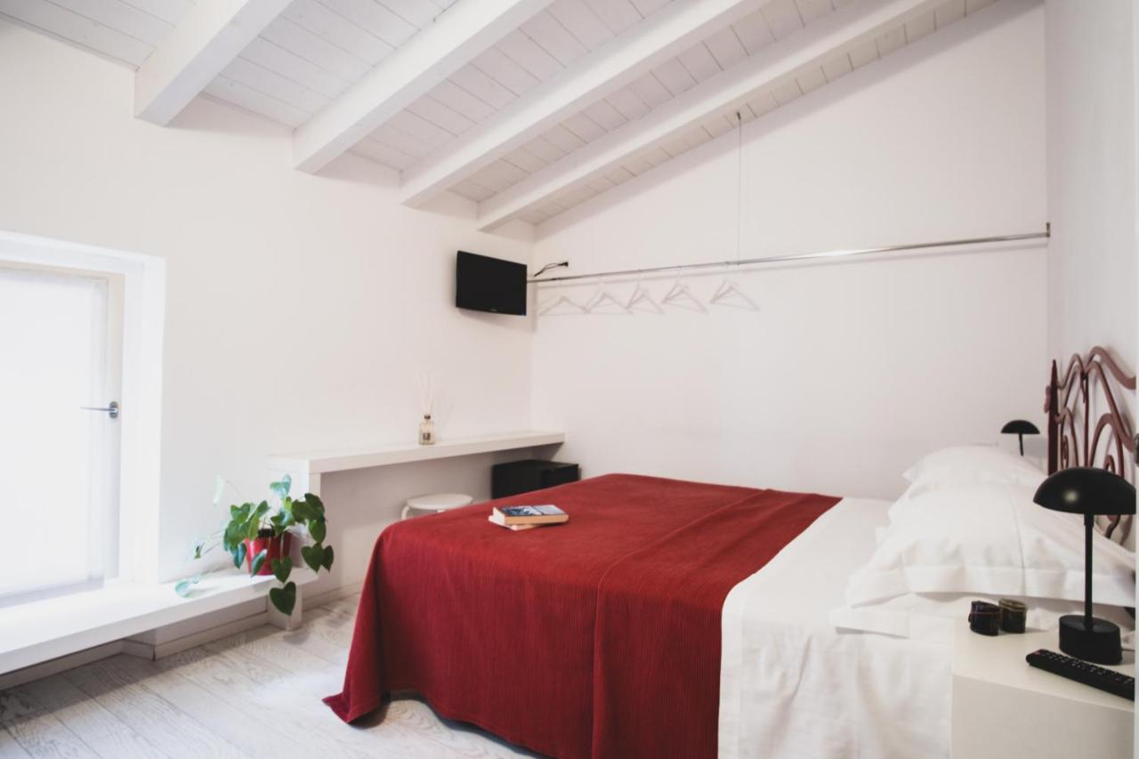 Casa Fola - City Centre Rooms ヴェローナ エクステリア 写真