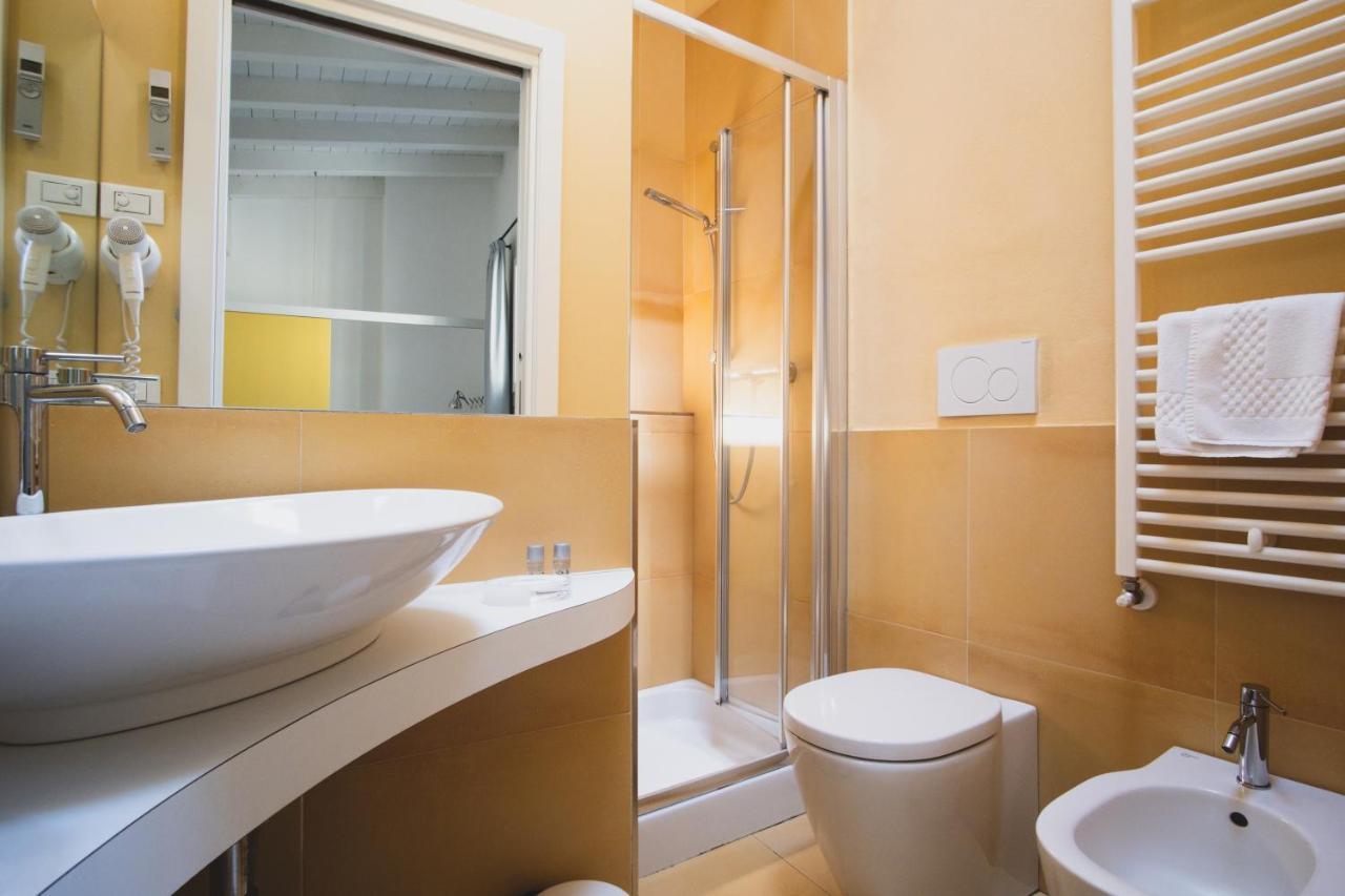 Casa Fola - City Centre Rooms ヴェローナ エクステリア 写真