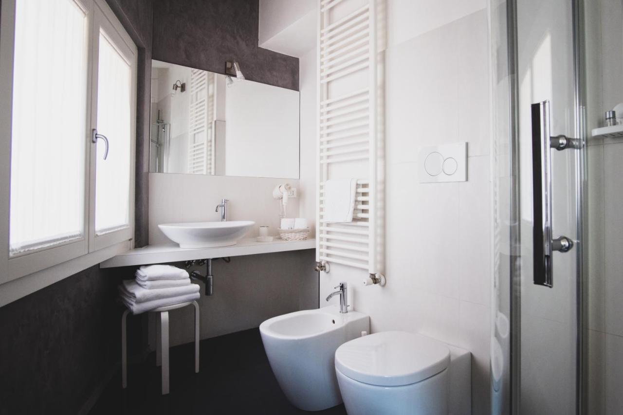 Casa Fola - City Centre Rooms ヴェローナ エクステリア 写真